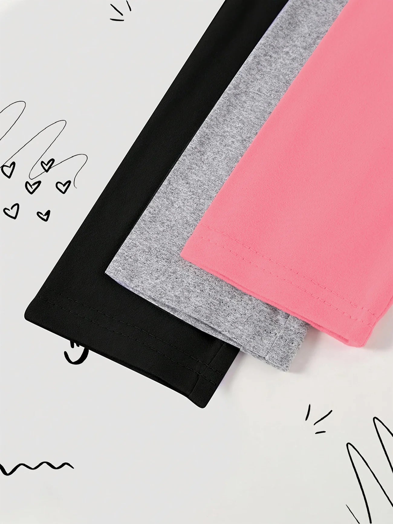 A 3-Piece Set Of Multi-Color Casual And Fashionable Leggings With Heart-Shaped Printed Patterns For Girls In Spring And Autumn,